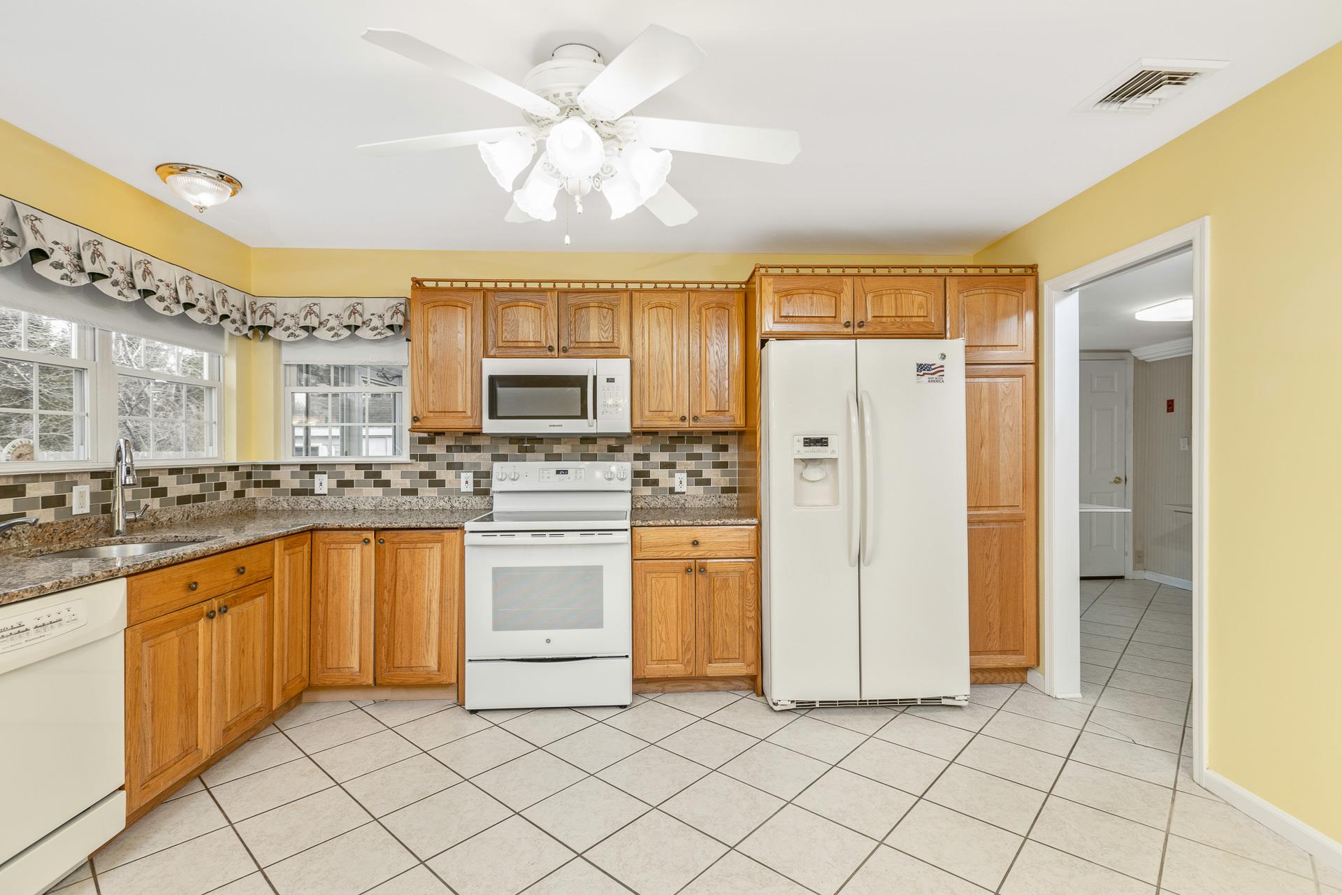3 Shelbourne Lane, Stony Brook, New York image 12