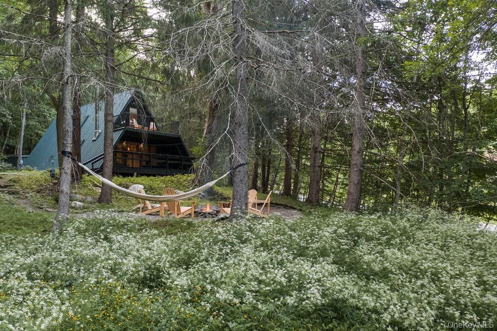 Photo of 161 PINE HILL Road, Shandaken, NY 12465 (MLS # 945447)