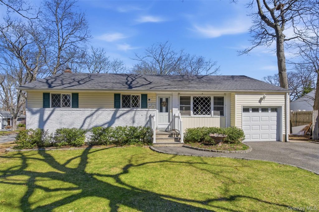 Photo of 85 Tamarack Street, East Northport, NY 11731 (MLS # 976504)