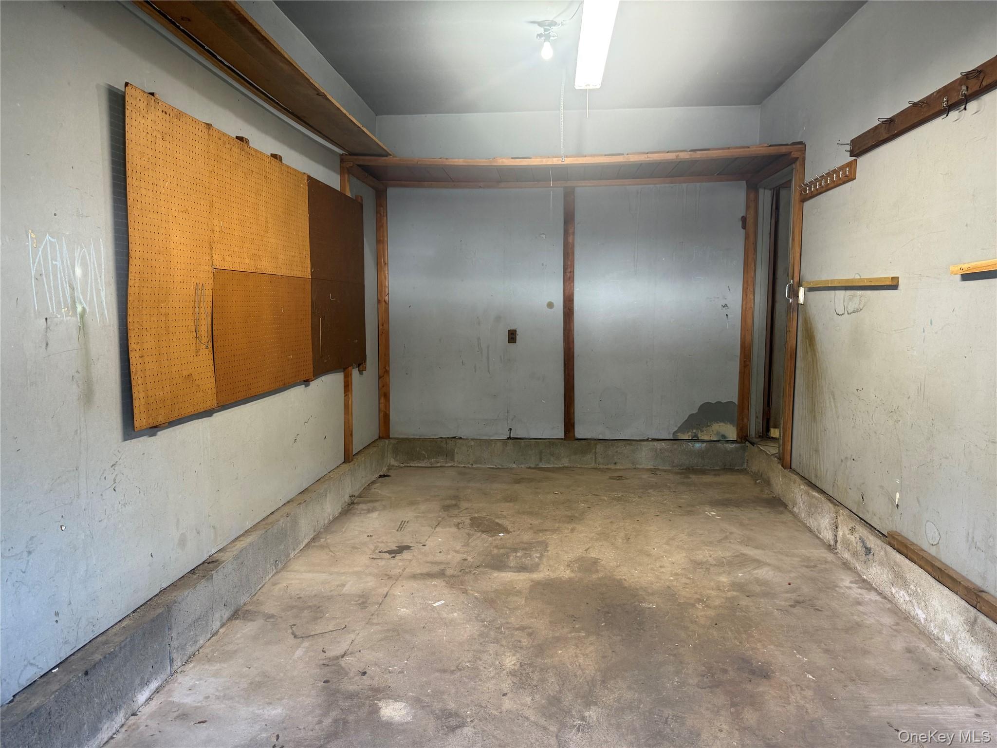 Cedarhurst, New York 11516, United States, 3 Bedrooms Bedrooms, ,3 BathroomsBathrooms,Residential,Pending,24641