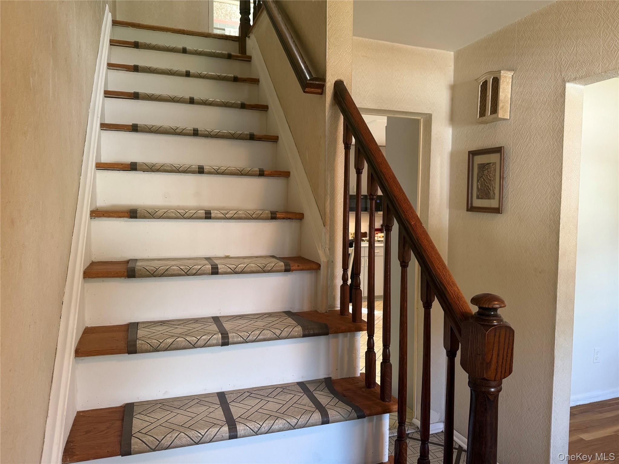 Cedarhurst, New York 11516, United States, 3 Bedrooms Bedrooms, ,3 BathroomsBathrooms,Residential,Pending,24641