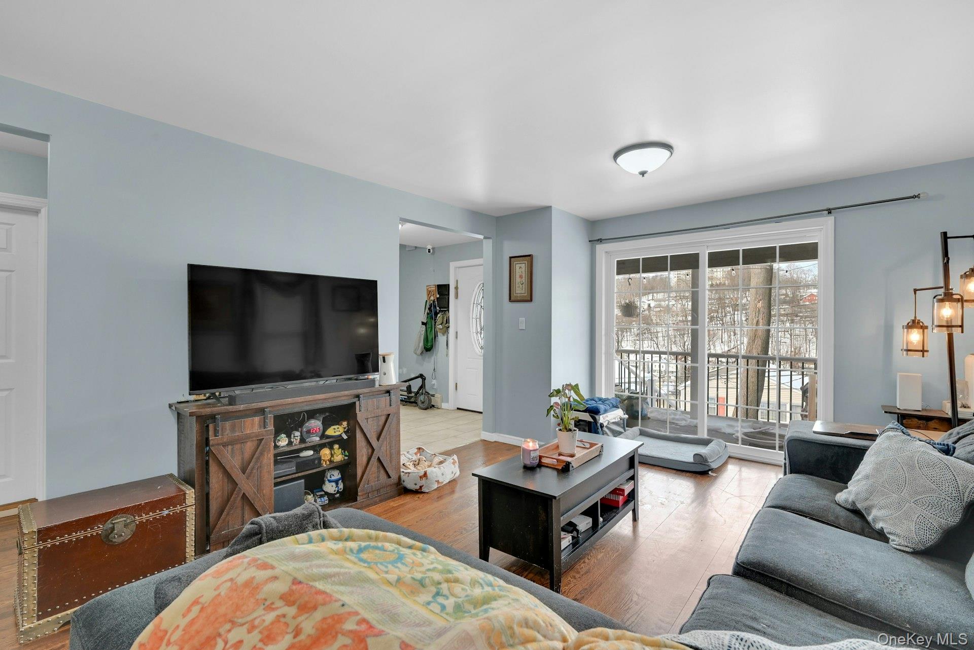 1463 Lincoln Terrace