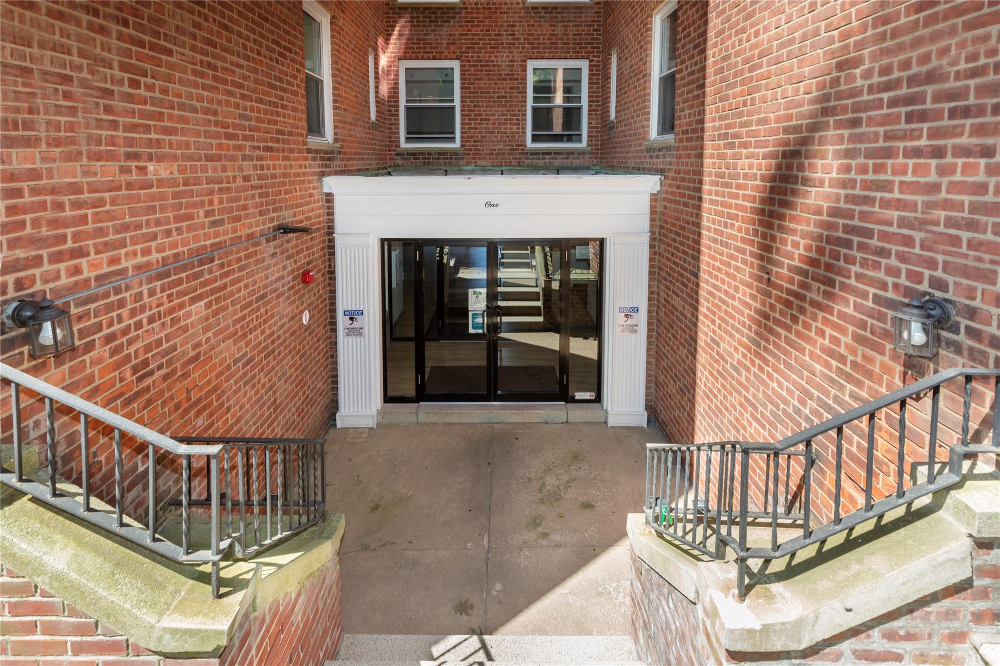 1 Hawley Terrace #5E, Yonkers, New York image 1