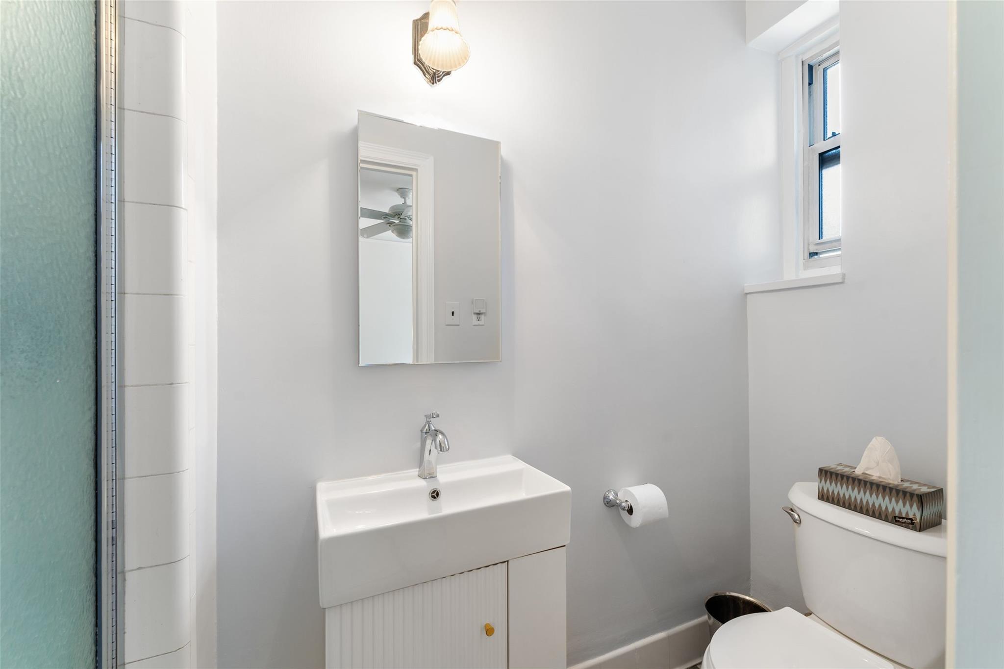 7 Midland Gardens #4M, Bronxville, New York image 9