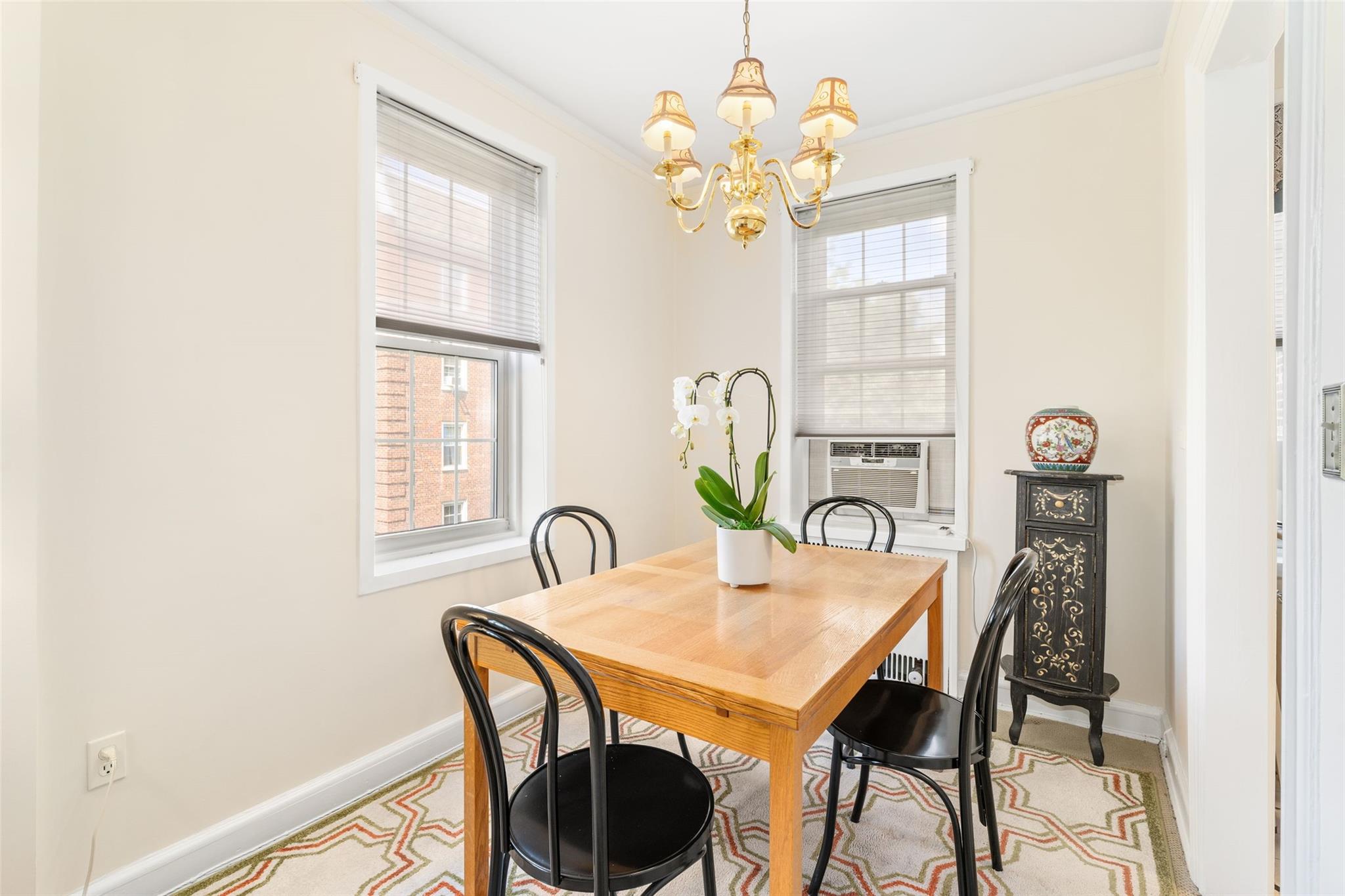 7 Midland Gardens #4M, Bronxville, New York image 4