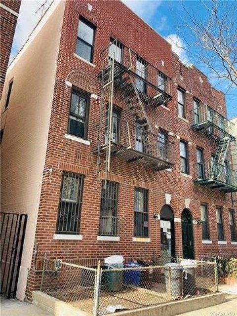 47-30 48th Street Woodside NY 11377