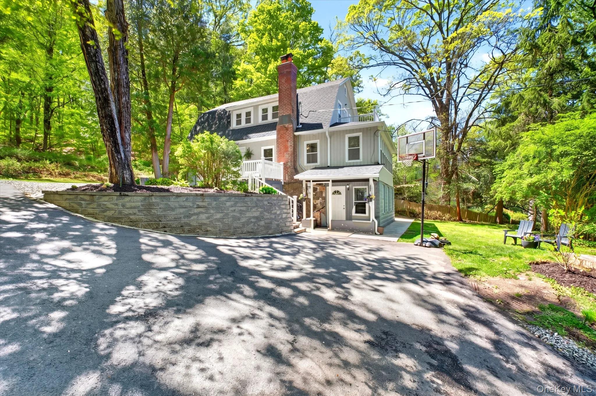 20 Hillside Avenue