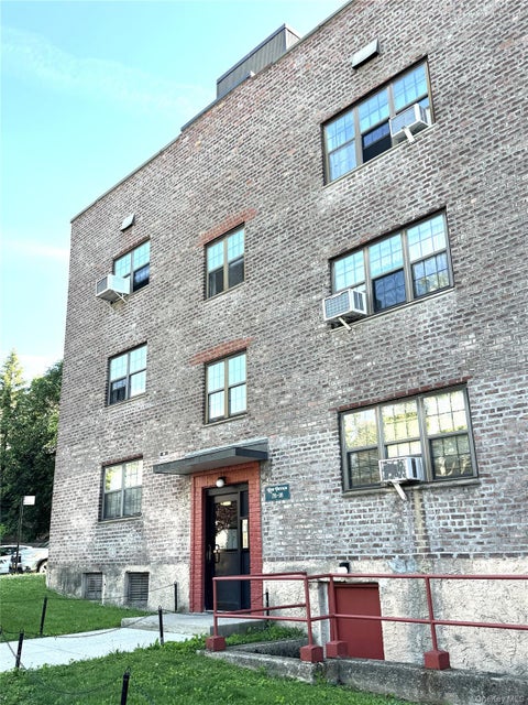 Homes For Sale - 78-16 147th St St #3C<br/> Kew Garden Hills, NY 11367