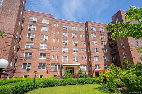 Photo of 99-41 64th Avenue #B9, Rego Park, NY 11374 (MLS # 982023)