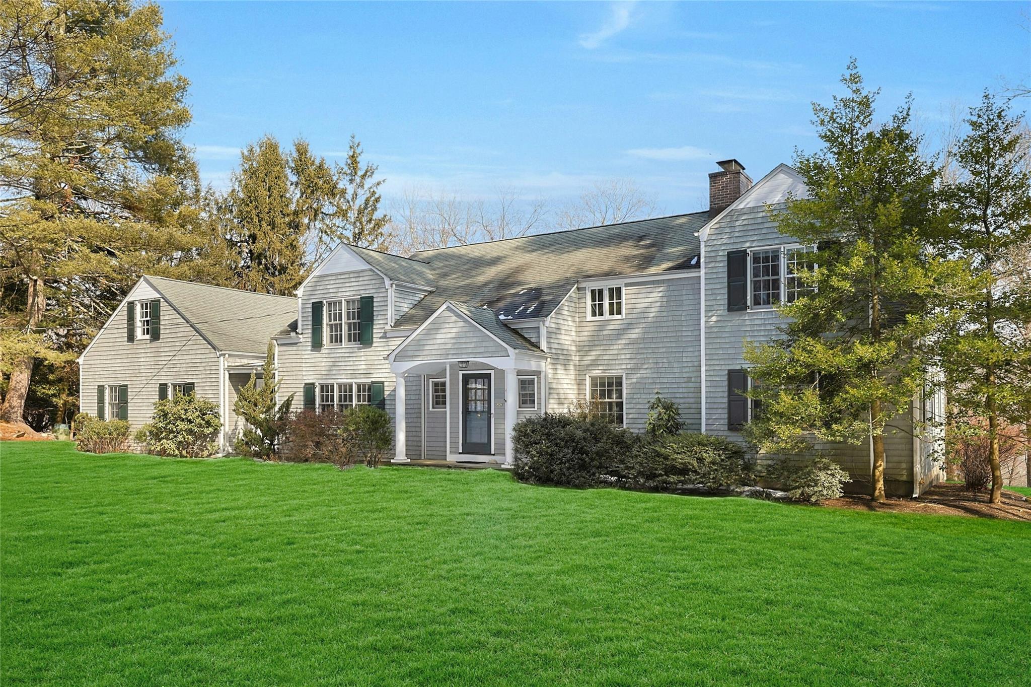 41 Deepwood Drive, Chappaqua, New York image 1