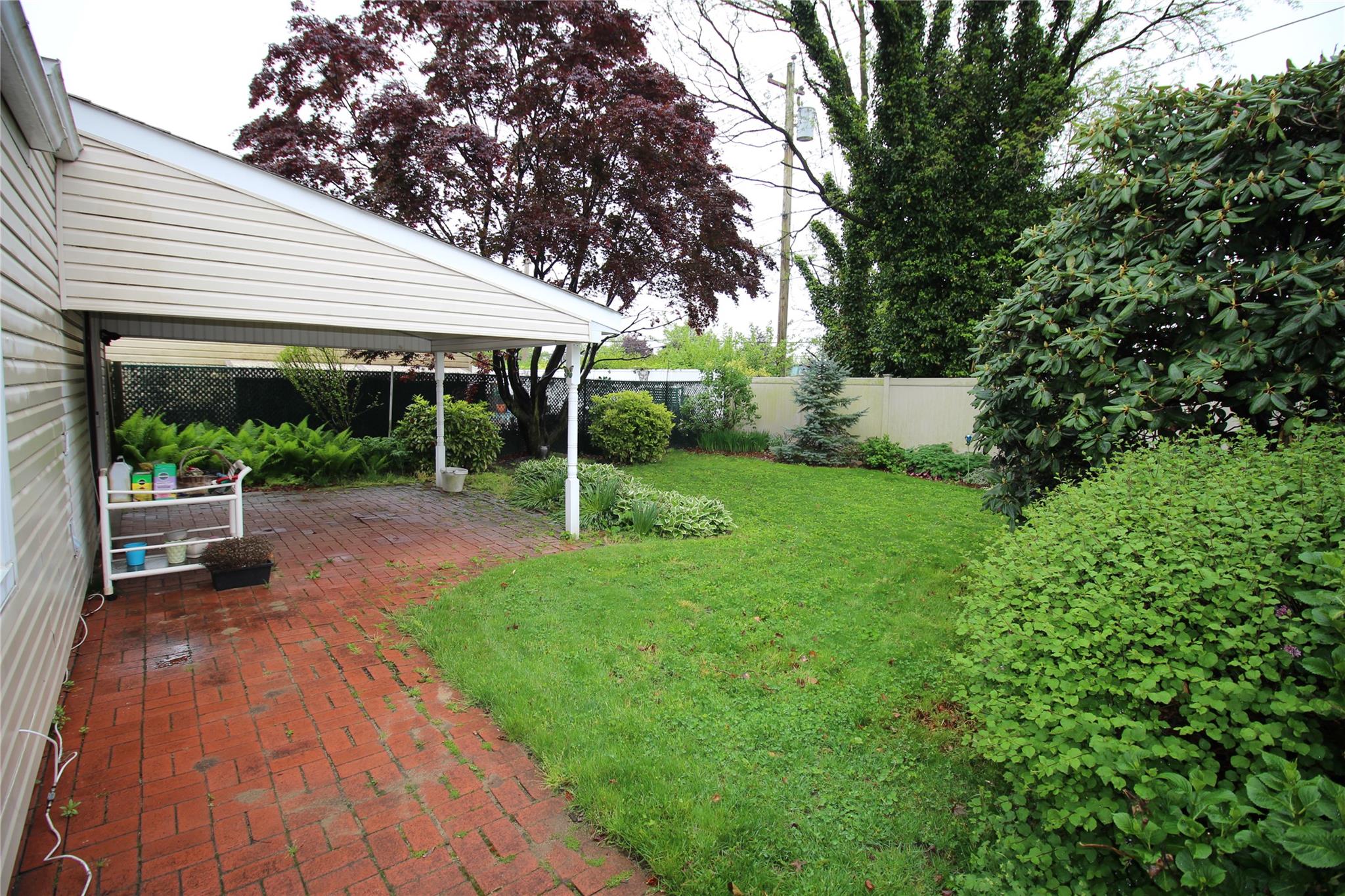 44 Meadow Lane, Levittown, New York image 29