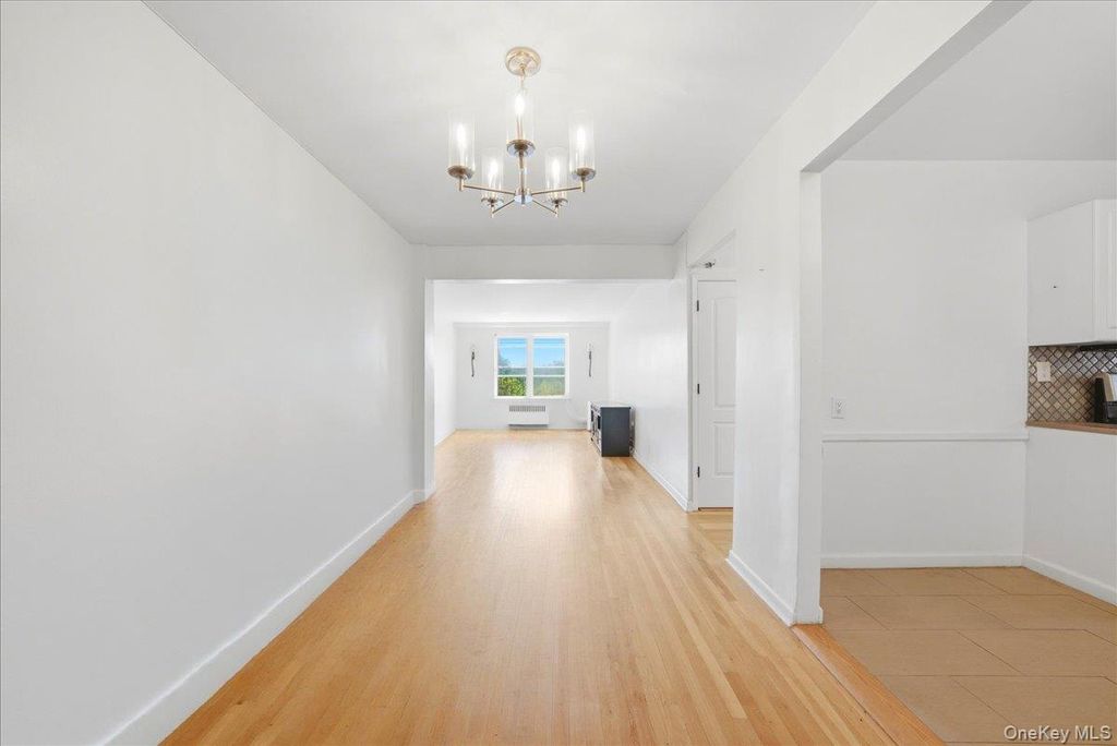 Photo of 2080 Barnes Avenue Barnes Avenue #3B, Bronx, NY 10462 (MLS # 1001282)