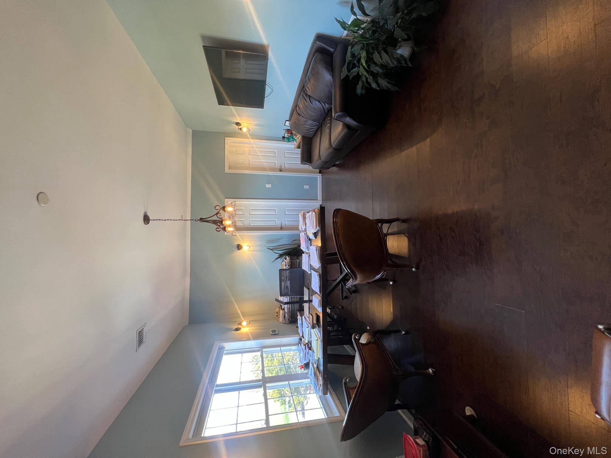 5720 Old Sunrise Highway