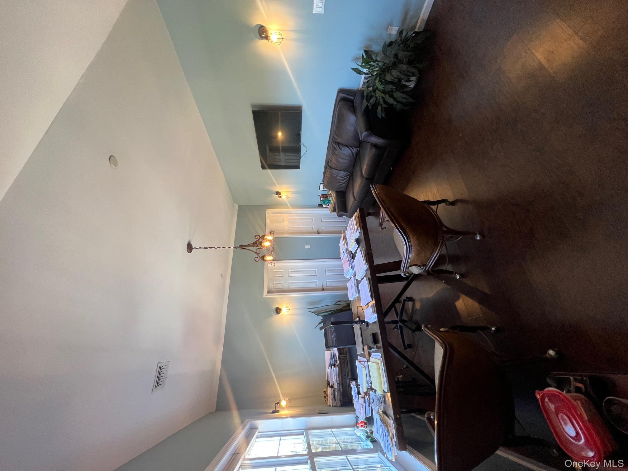 5720 Old Sunrise Highway