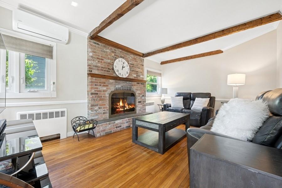 37 Remson Street, Valley Stream, New York image 2