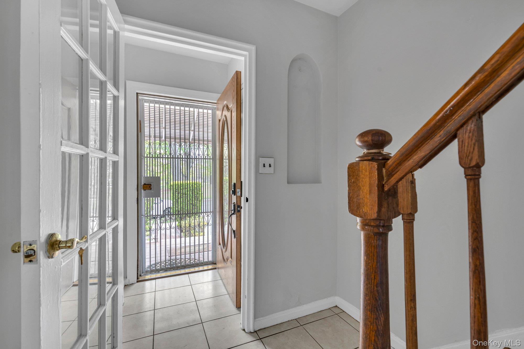 1287 Pelham Parkway N