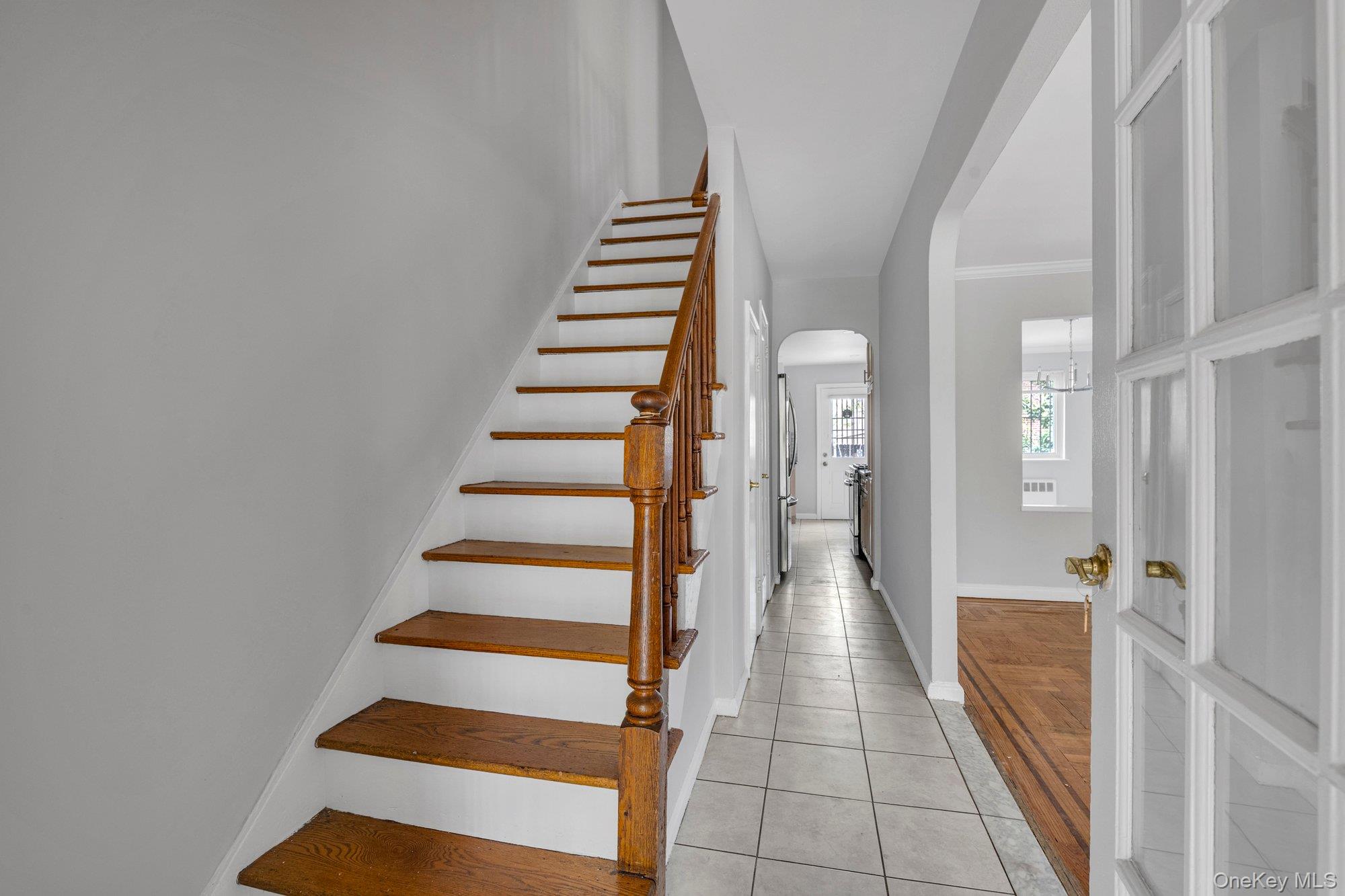 1287 Pelham Parkway N