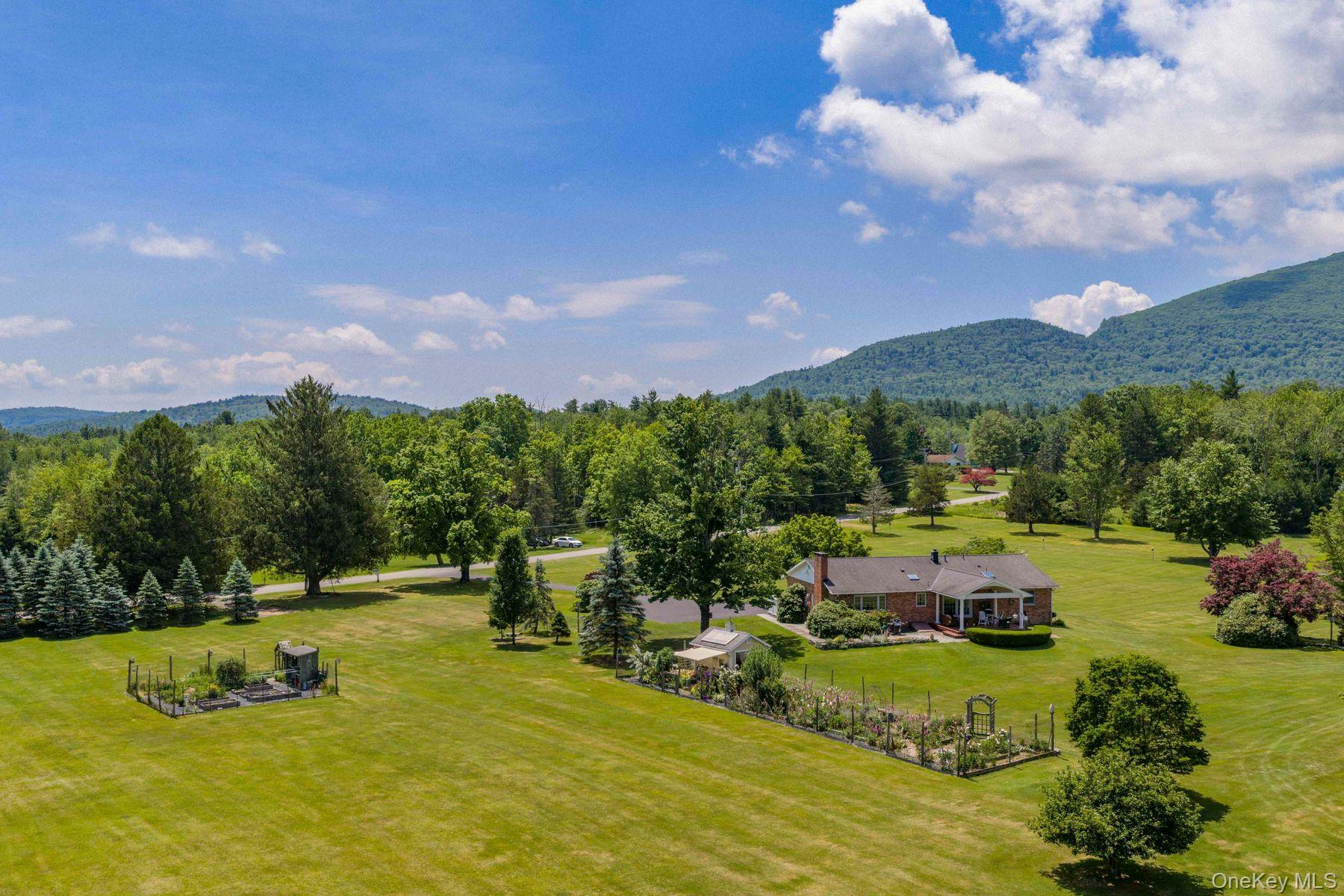 52 Brodhead Road