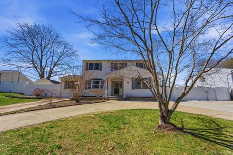 Photo of 44 S Howells Avenue, Farmingville, NY 11738 (MLS # 978494)