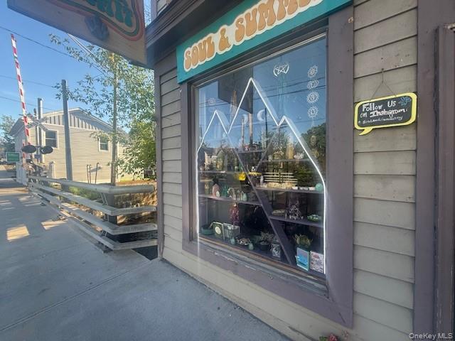 9 Main Street