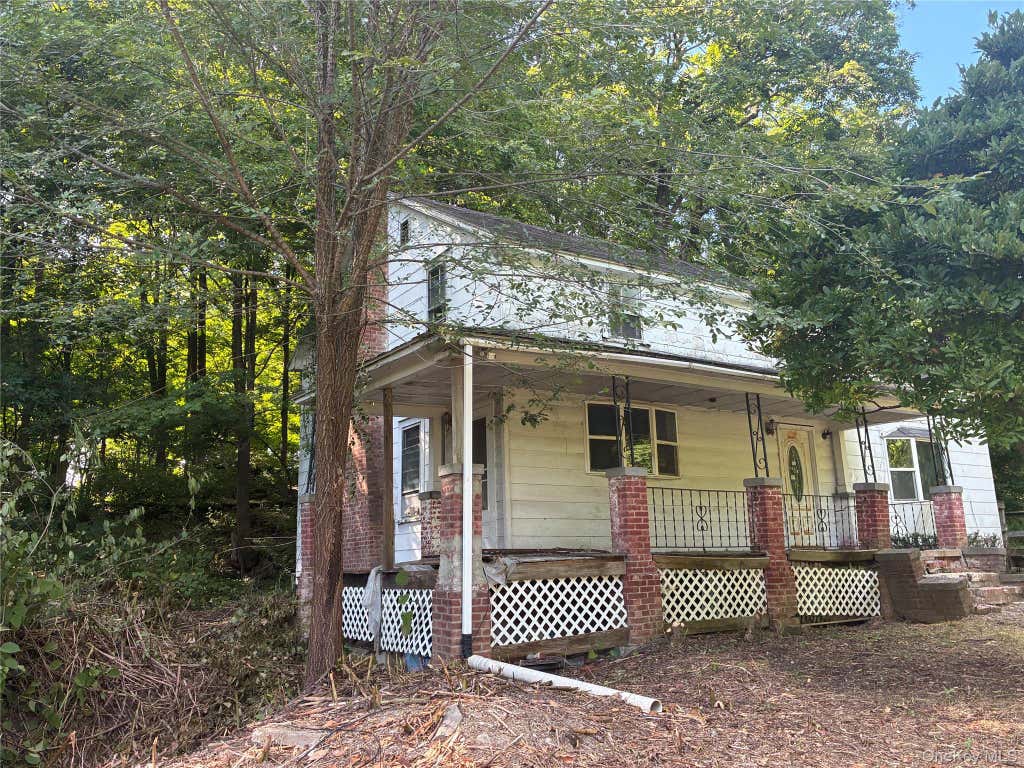 Photo of 25 John Shults Road, Saugerties, NY 12477 (MLS # 1042951)