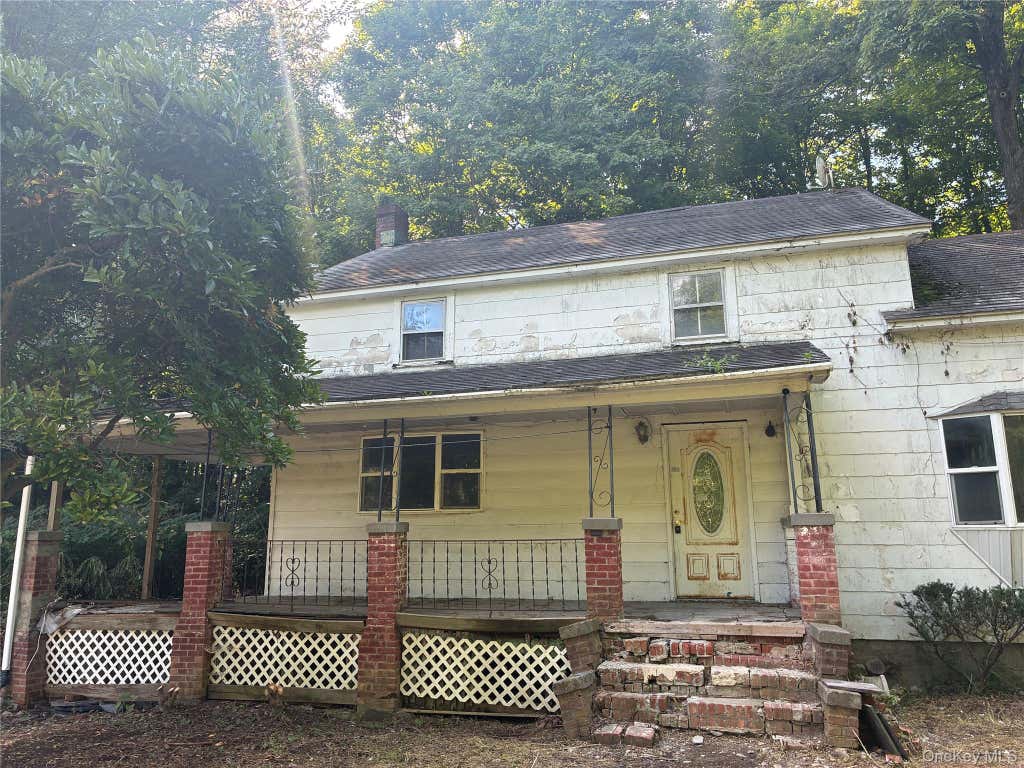 Photo of 25 John Shults Road, Saugerties, NY 12477 (MLS # 1042951)