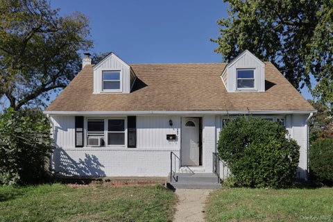 Photo of 207 Courthouse Road, Franklin Square, NY 11010 (MLS # 1064711)
