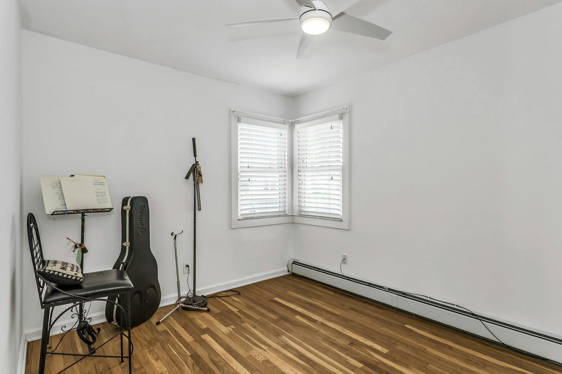 424 Hilda Street, East Meadow, New York image 6