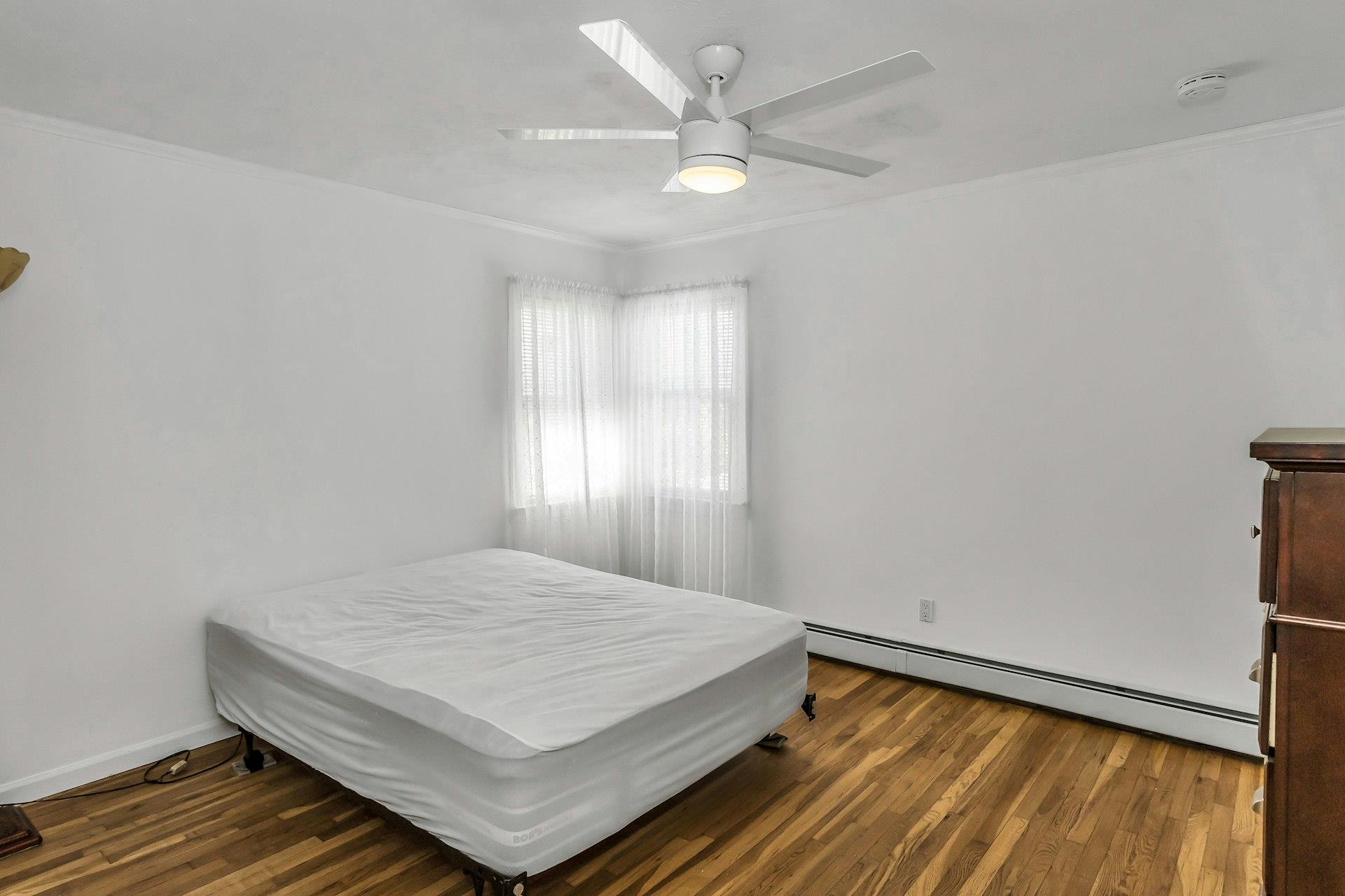 424 Hilda Street, East Meadow, New York image 7