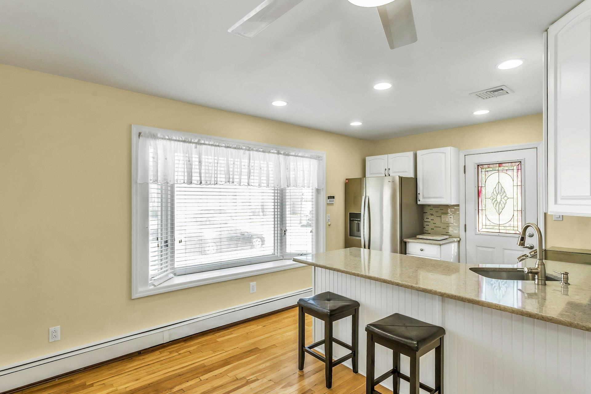 424 Hilda Street, East Meadow, New York image 4