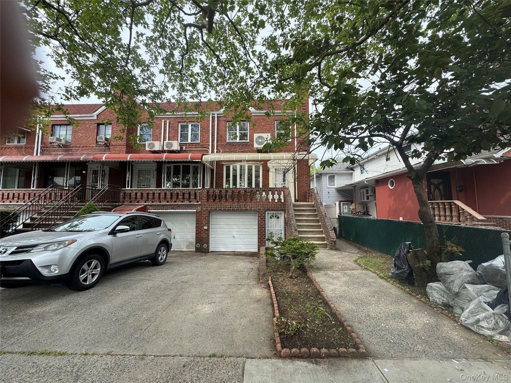 Photo of 2134 Hendrickson Street, Brooklyn, NY 11234 (MLS # 995780)
