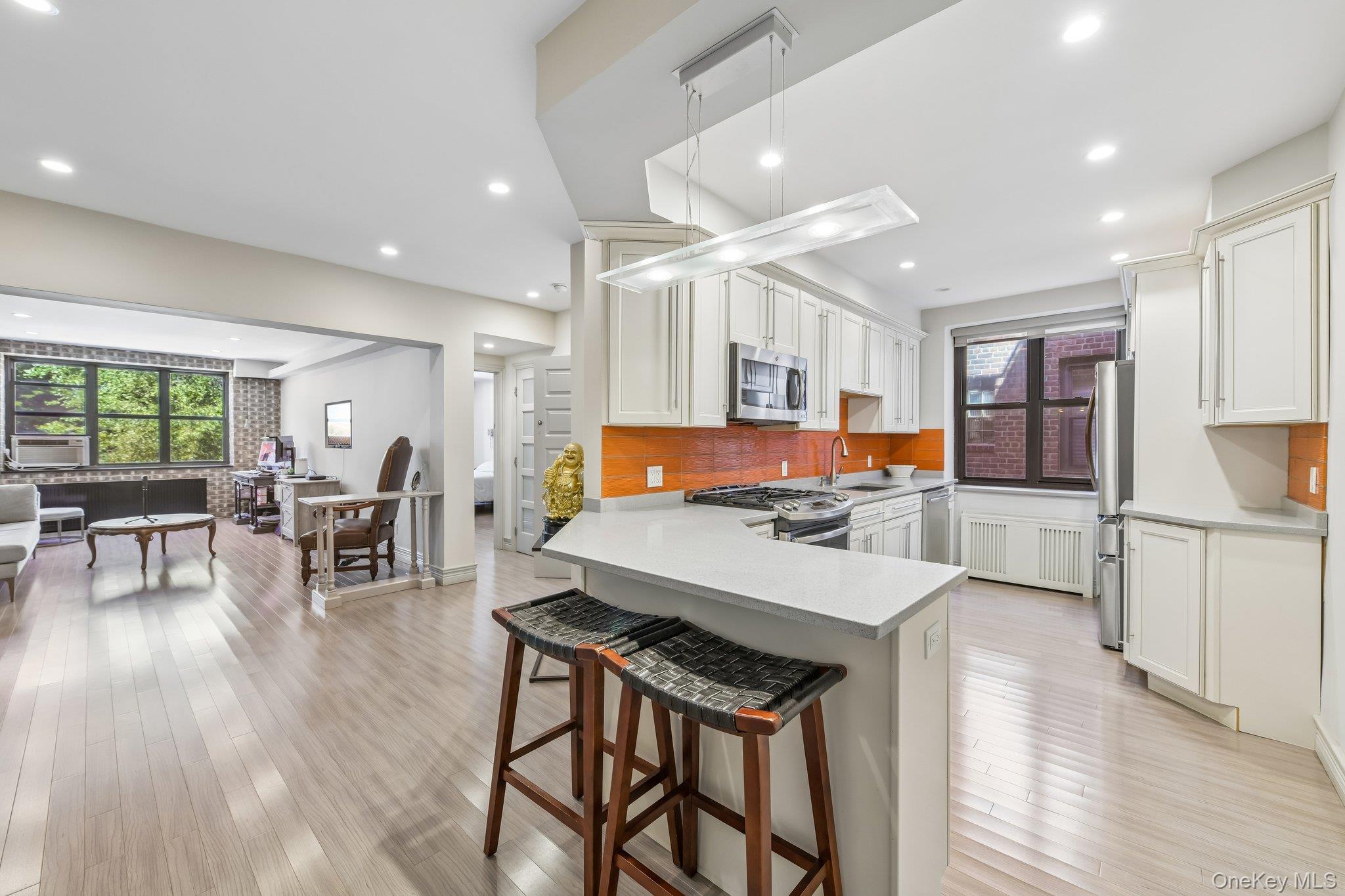 1 Town House Place 2L