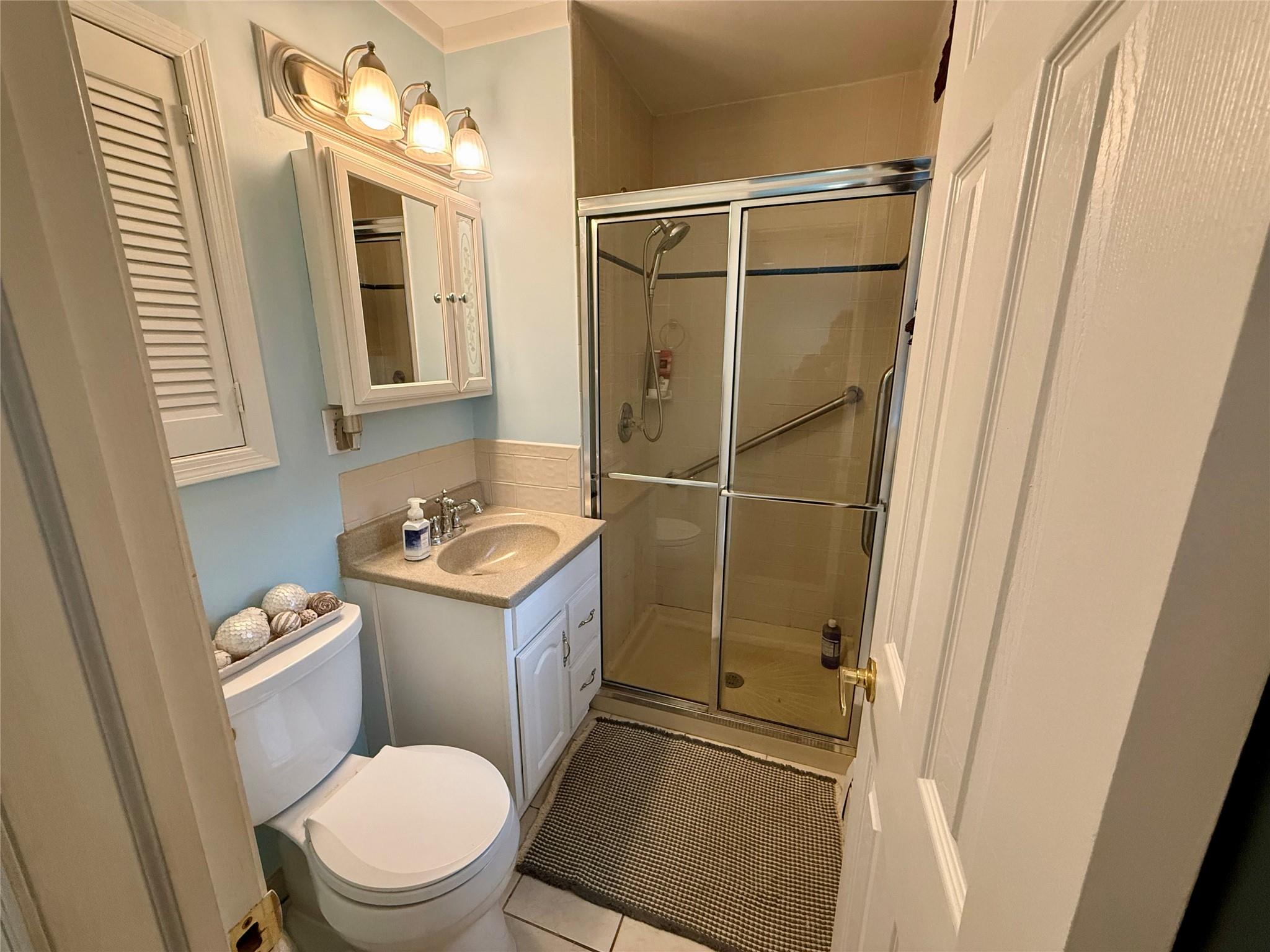 14 Merlin Lane, East Setauket, New York image 27