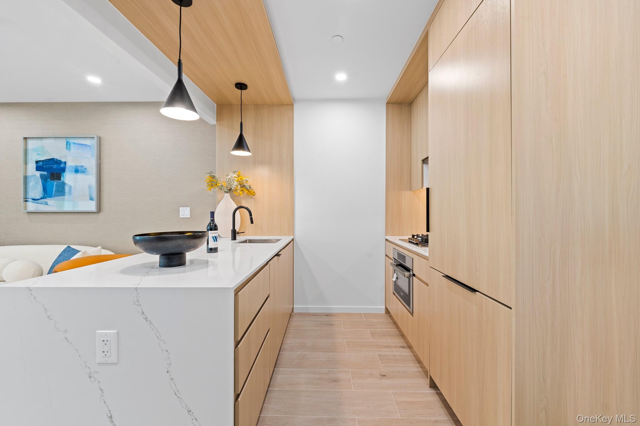 366 Harman Street 2R