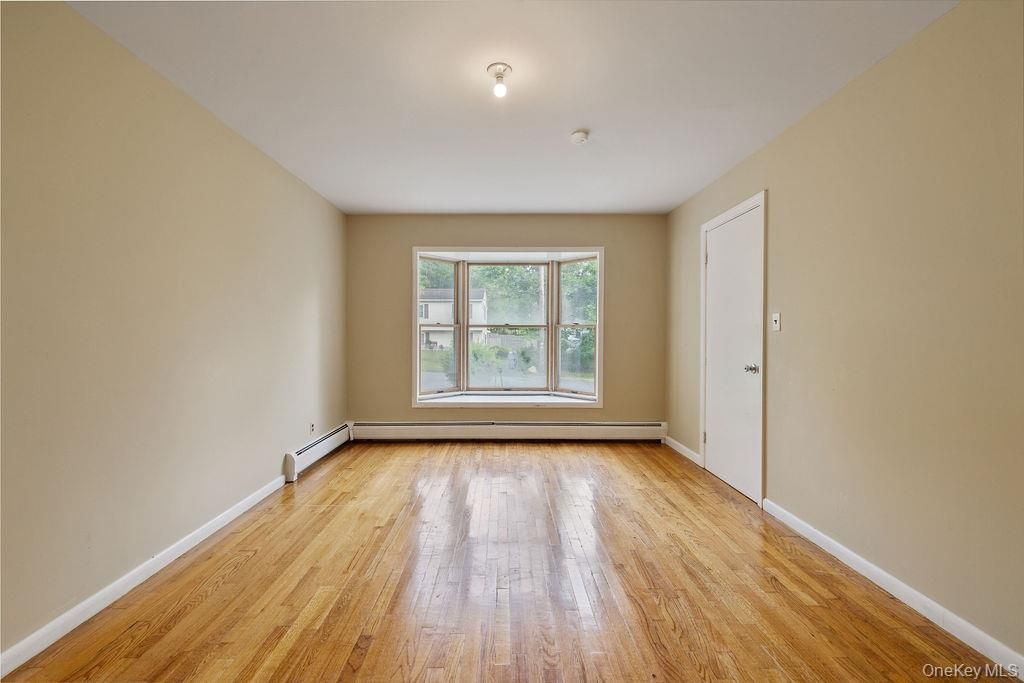 Photo of 12 Gillis Avenue, Nyack, NY 10960 (MLS # 957476)