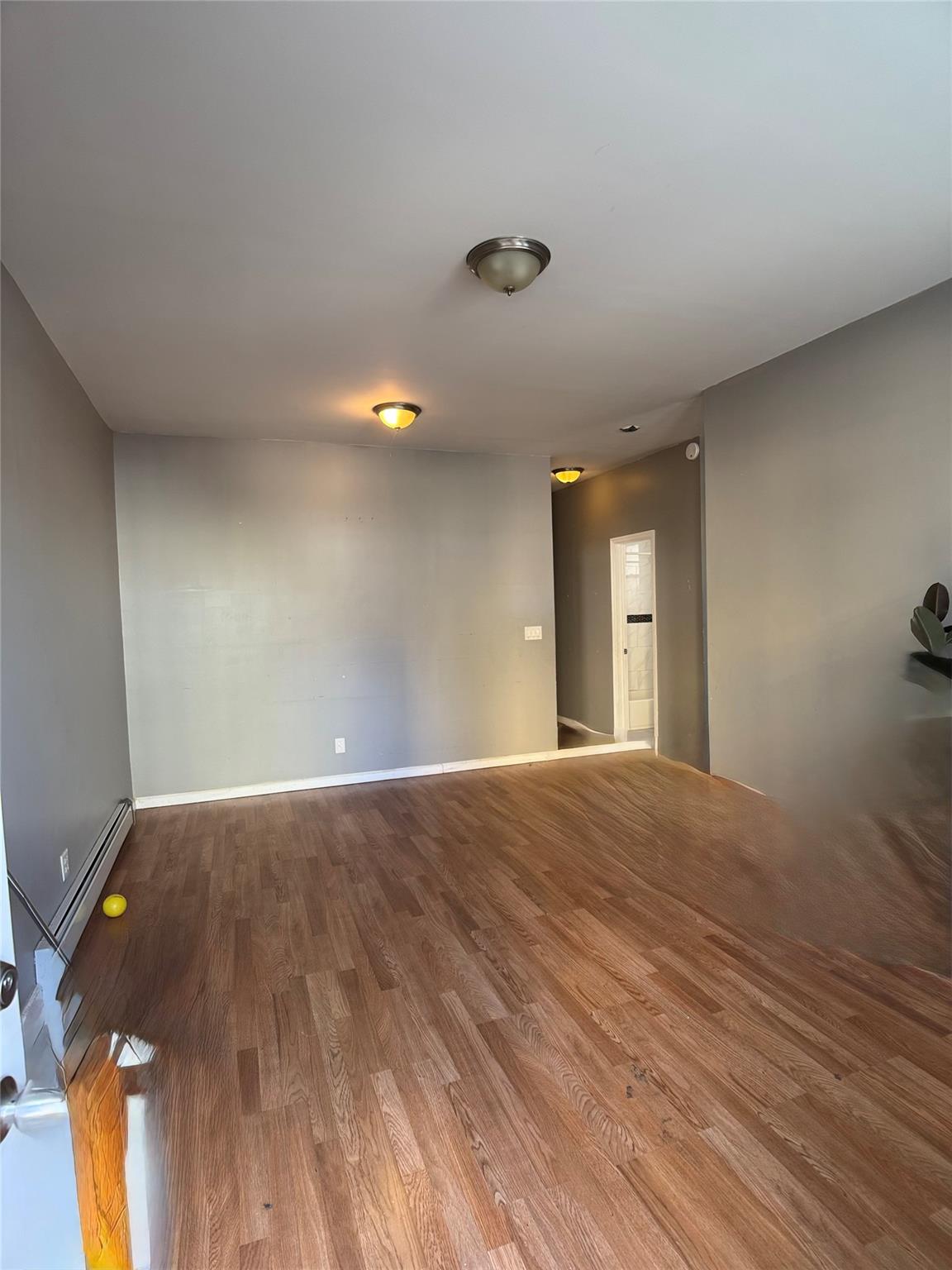 Rental Property at Muliner Avenue 2, Bronx, New York - Bedrooms: 3 
Bathrooms: 2 
Rooms: 6  - $3,777 MO.