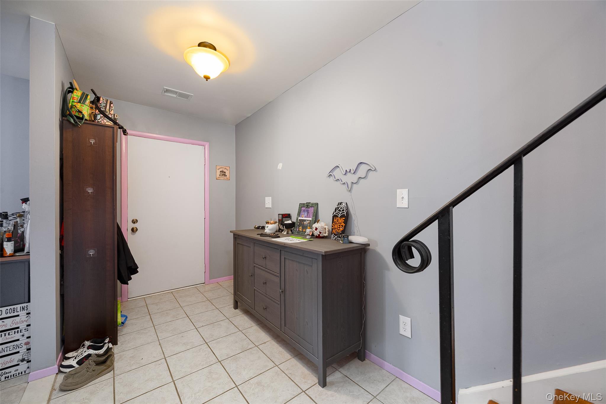 2304 Magnolia Walk