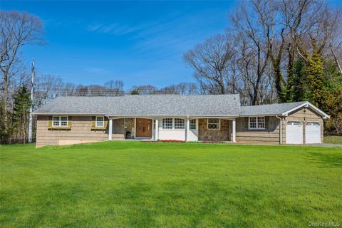 9 Weaver Lane Dix Hills NY 11746