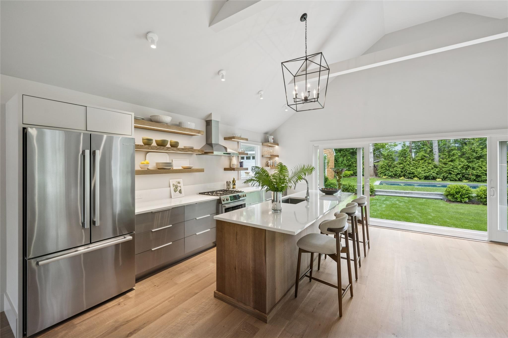 69 Bay View Drive W