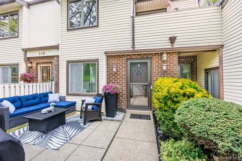 Condo For Sale - 346 Clubhouse Court<br/> Coram, NY 11727