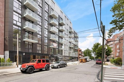 Condo For Sale - 65-18 Austin Street #2B<br/> Rego Park, NY 11374