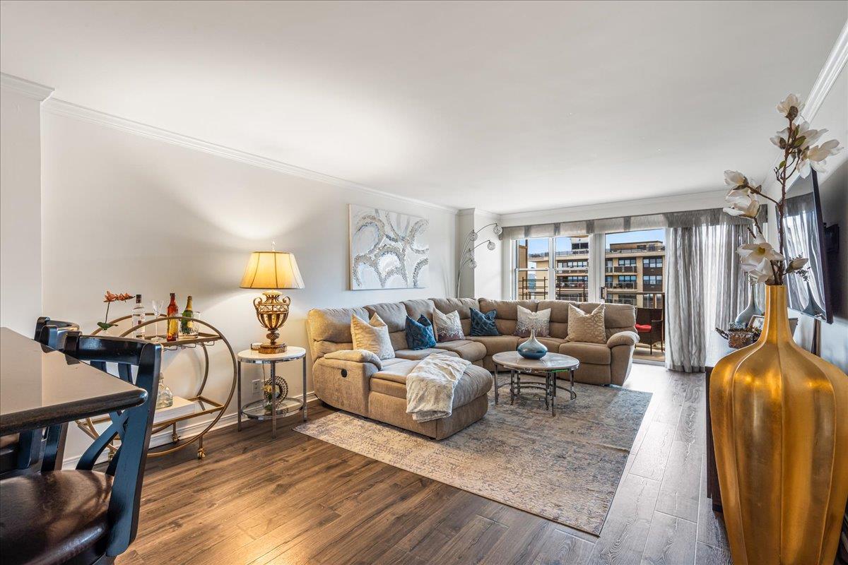 17-85 215 Street 16J