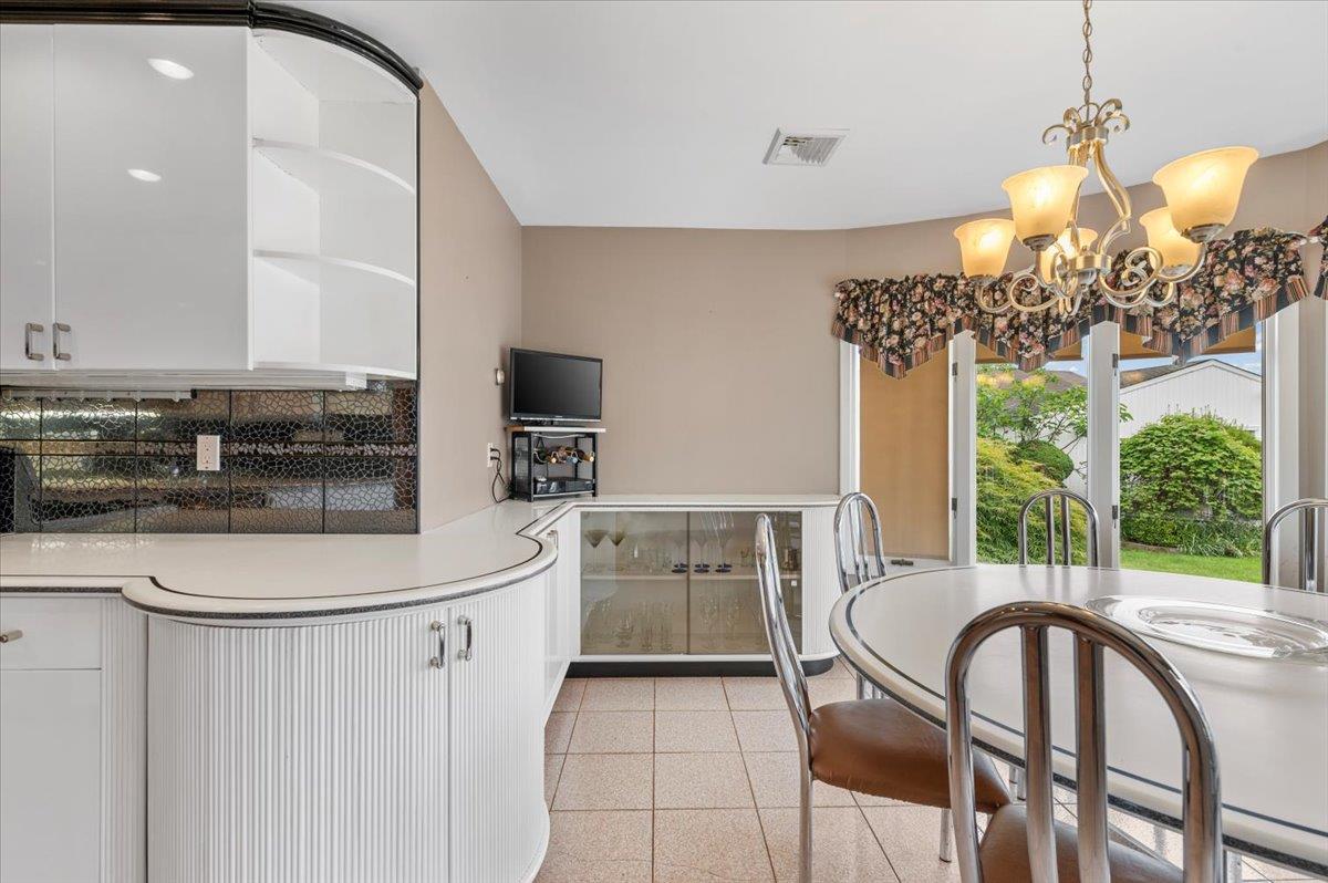 4520 Merrick Road, Massapequa, New York image 17