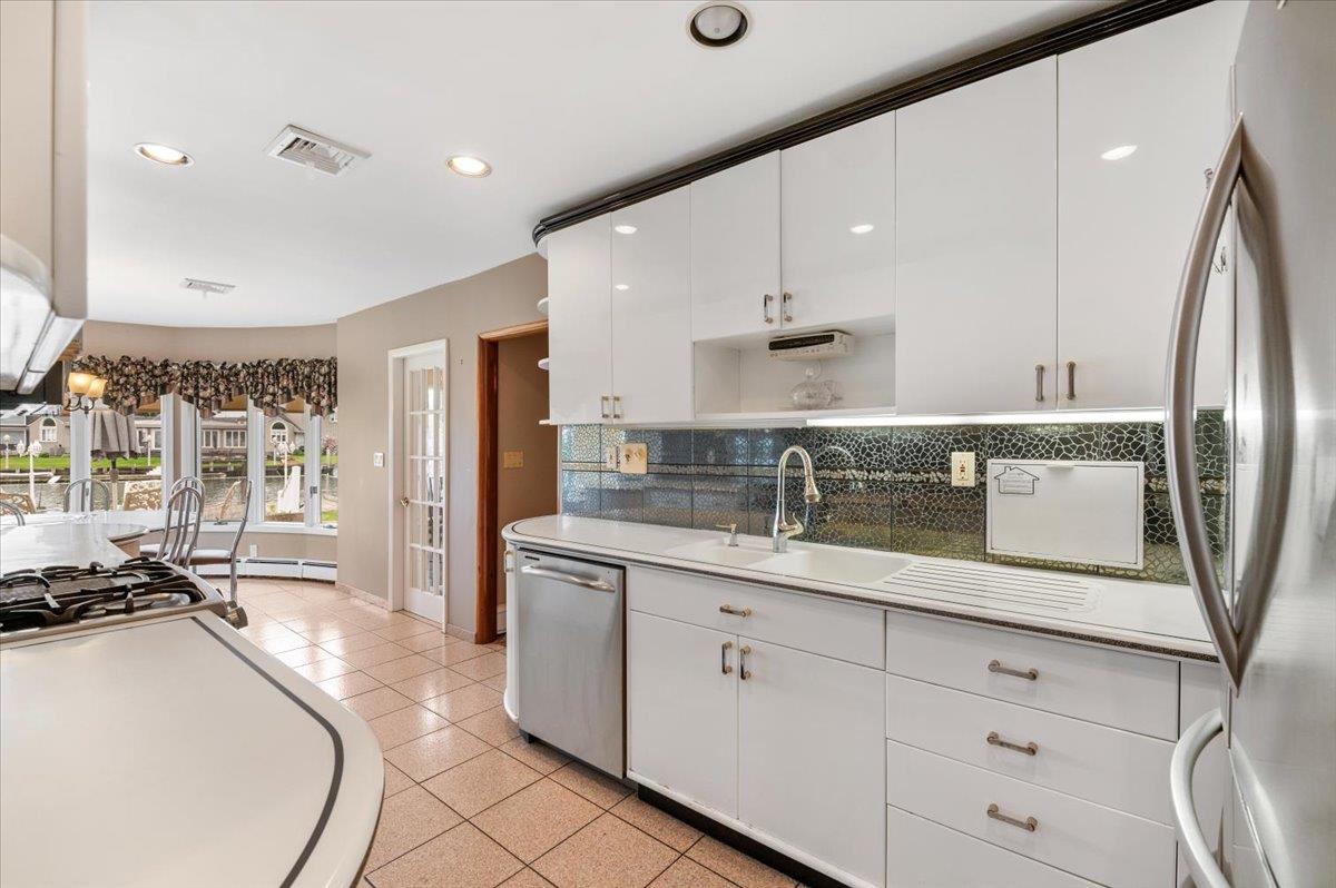 4520 Merrick Road, Massapequa, New York image 19