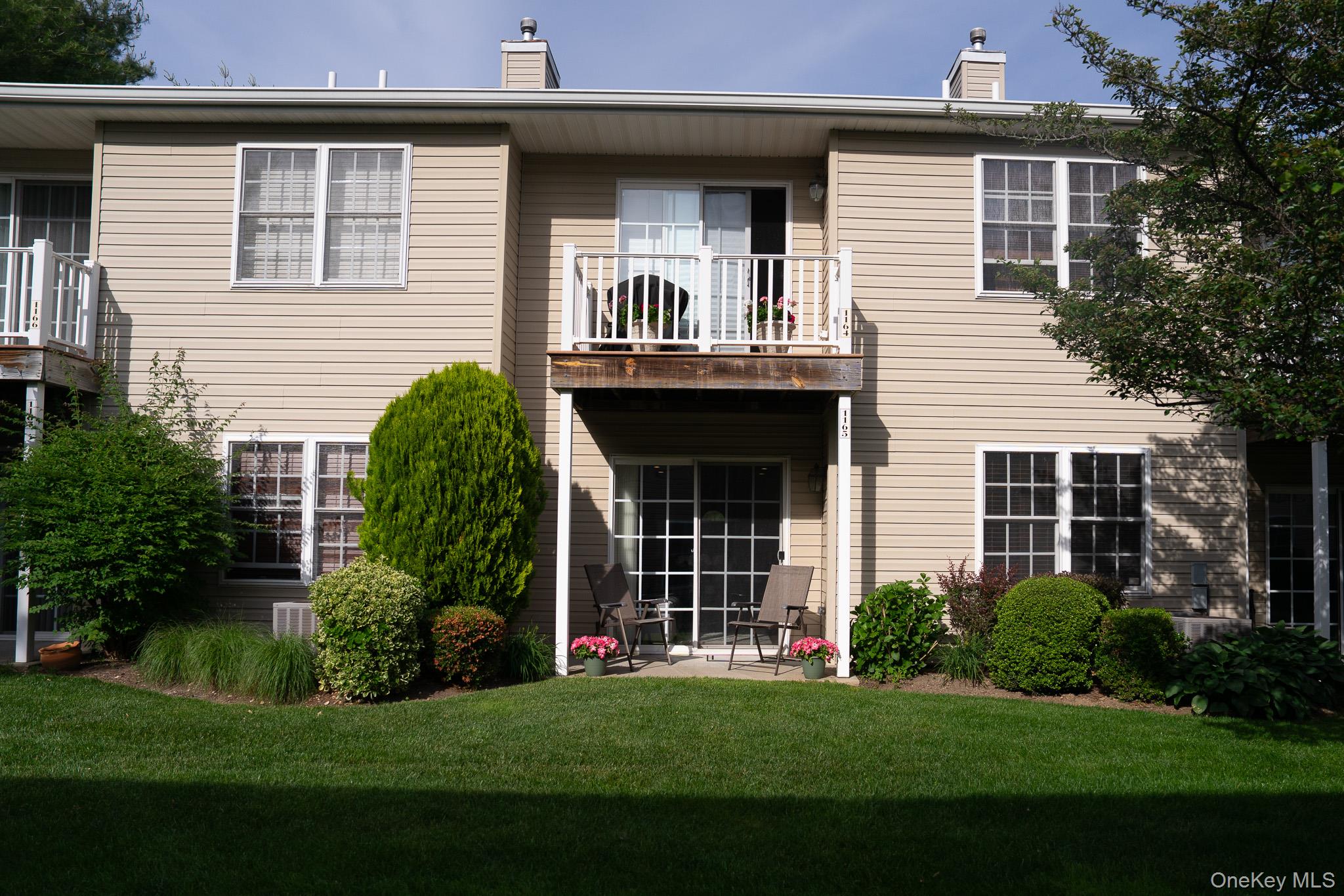 1165 Savoy Drive - Photo 4