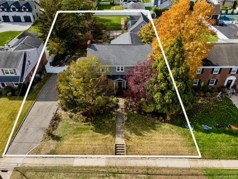 331 Mineola Boulevard Mineola NY 11501