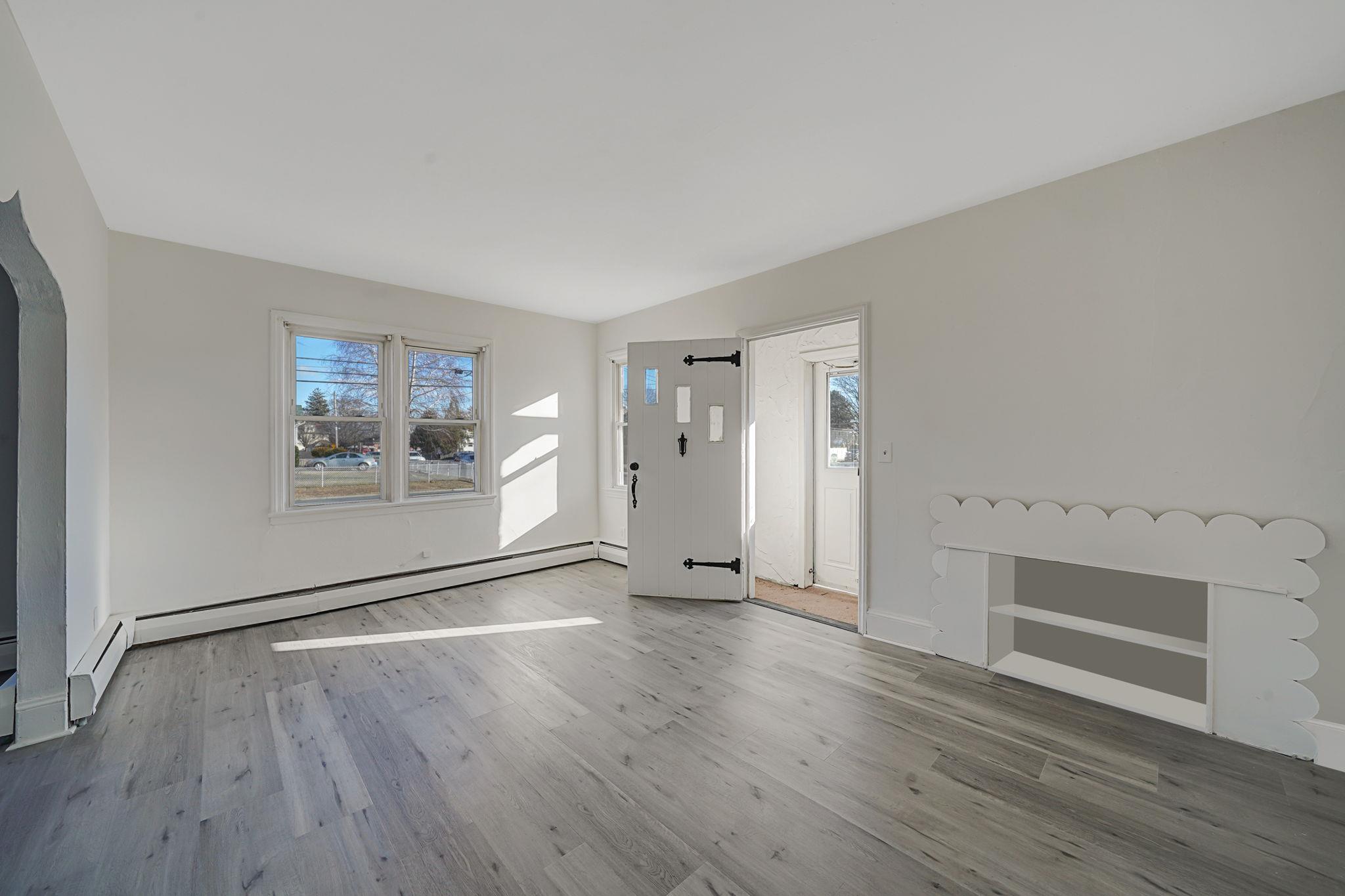395 Dante Avenue, Babylon, New York image 4