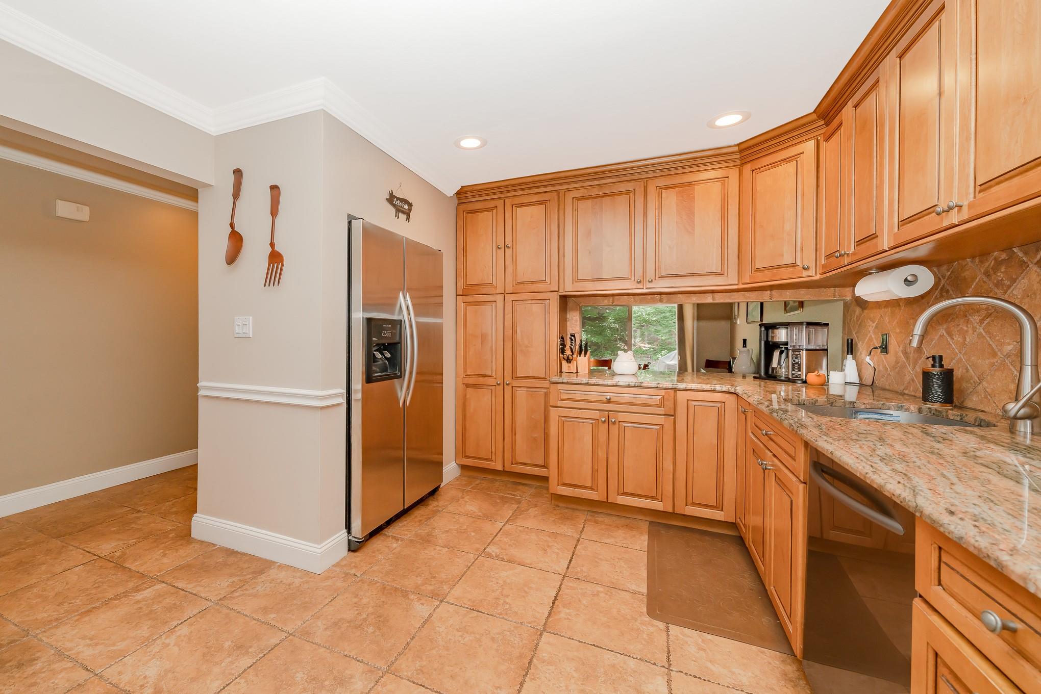 30 Kristin Lane, Hauppauge, New York image 9