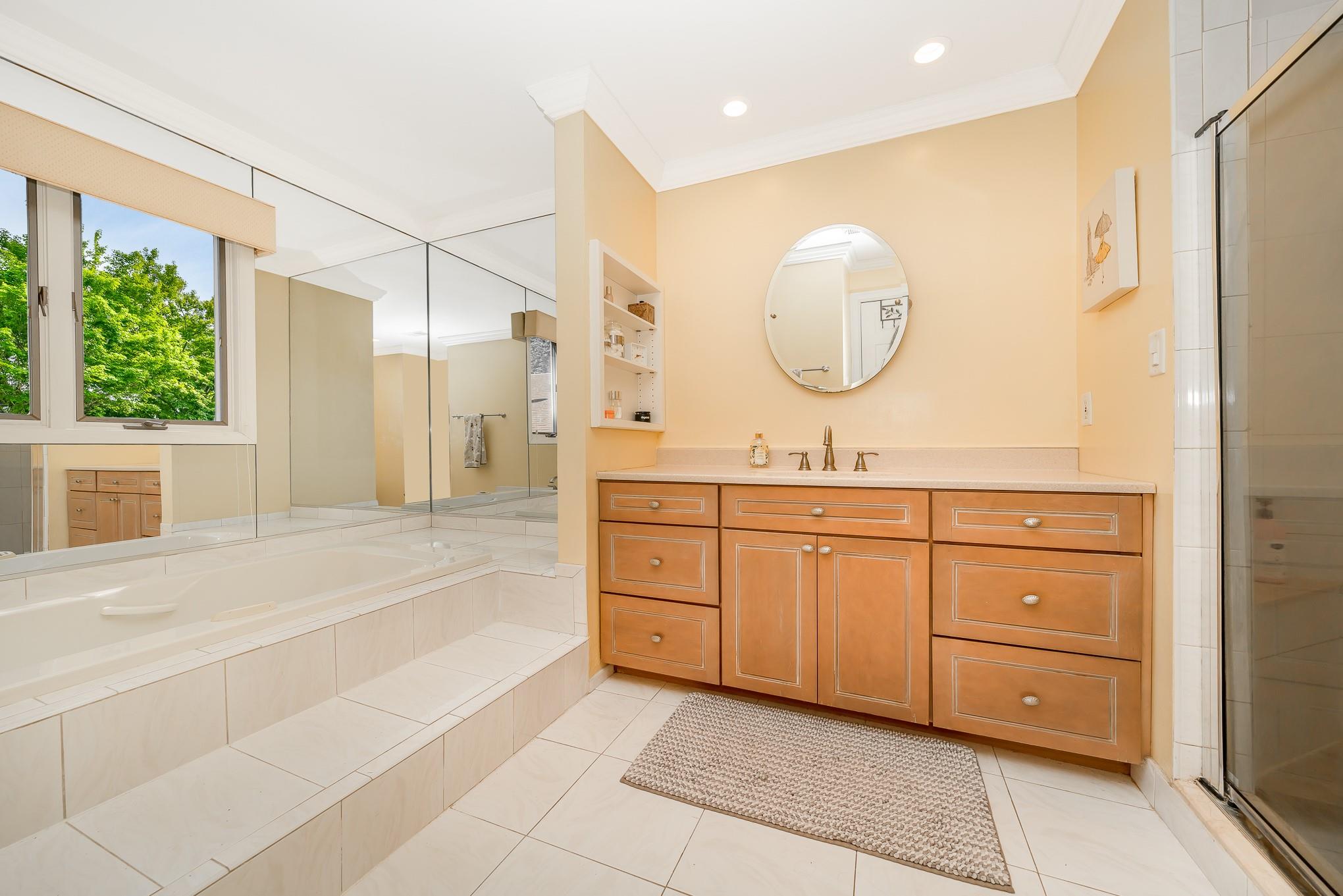 30 Kristin Lane, Hauppauge, New York image 23