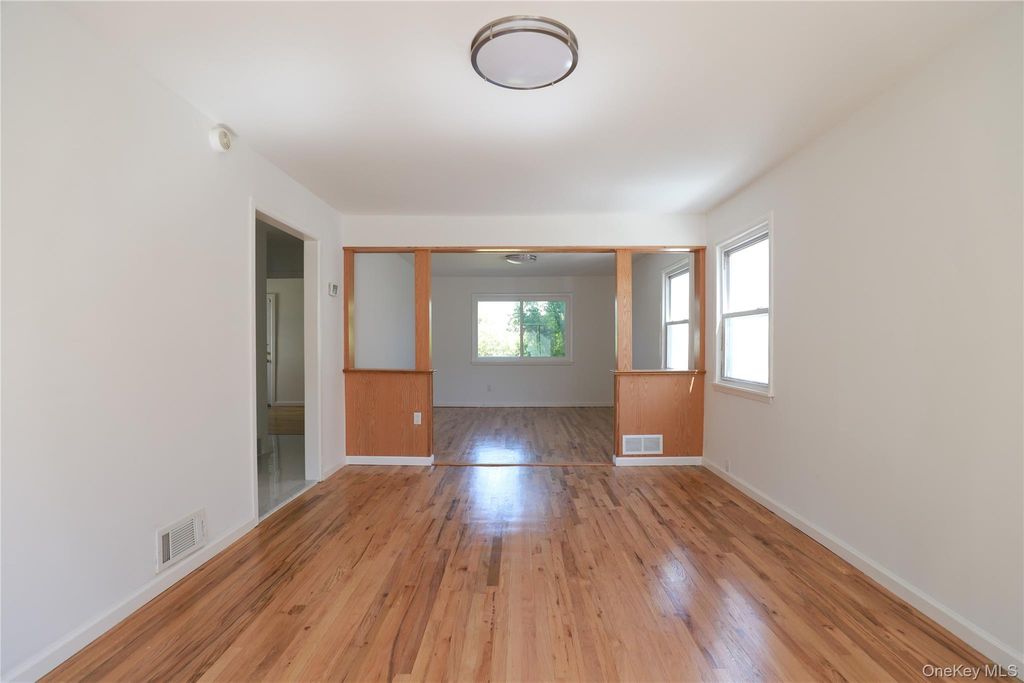 Photo of 14-33 140th Street, Whitestone, NY 11357 (MLS # 1000498)
